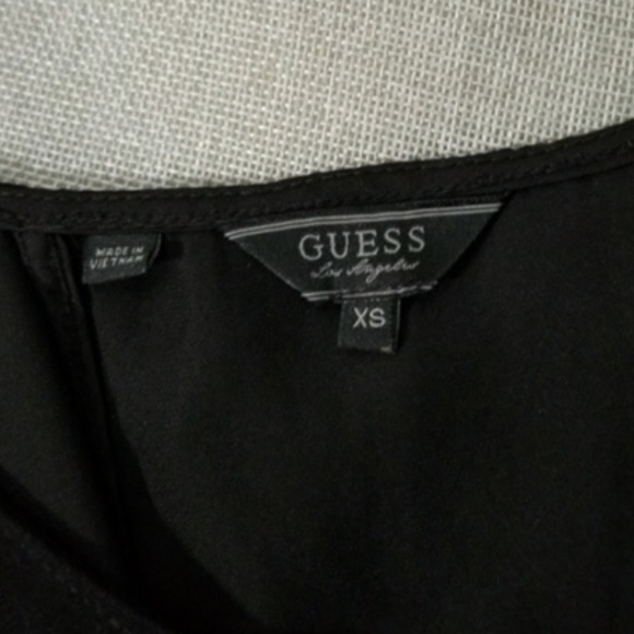 Guess keyhole back skull tee XSmall - Picture 4 of 5
